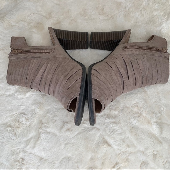 Report Potts Heels Open Toe Zip heel booties size 11 - Picture 4 of 8